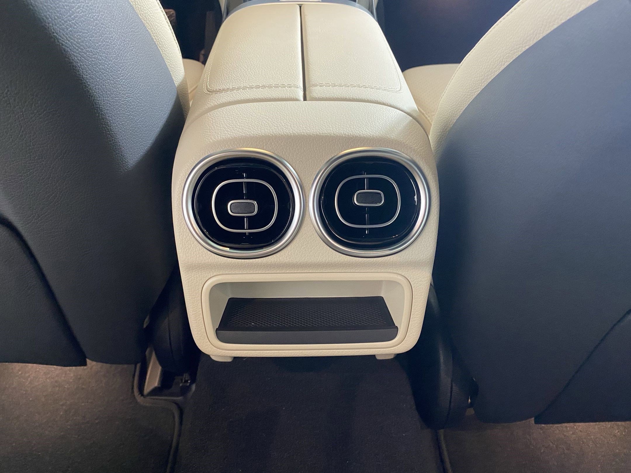 Used 2025 Mercedes-Benz C 300 C 300 image 28