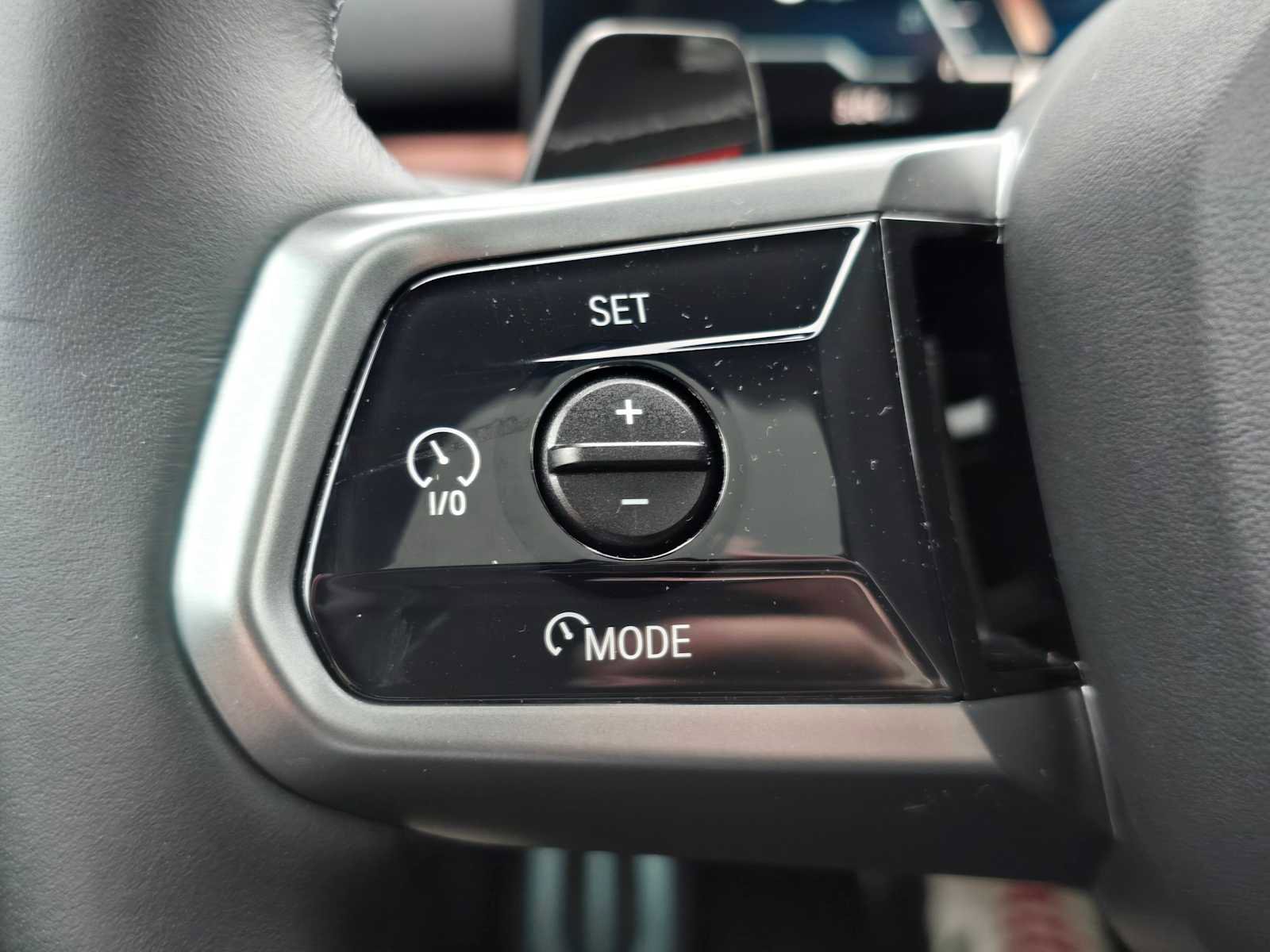 Used 2024 BMW i5 eDrive40i w/ M Sport Package image 33