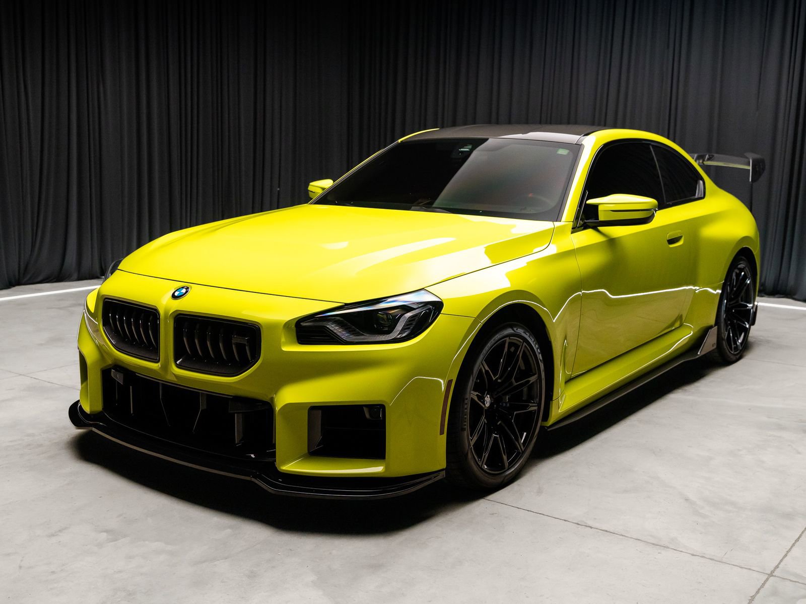 Used 2025 BMW M2 w/ Lighting Package image 23