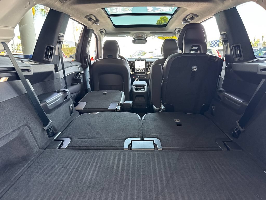 New 2026 Volvo XC90 T8 Ultra w/ Lounge Package AWD/4WD image 15