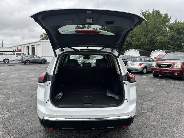 New 2026 Nissan Rogue Platinum w/ Platinum Premium Package AWD/4WD image 30
