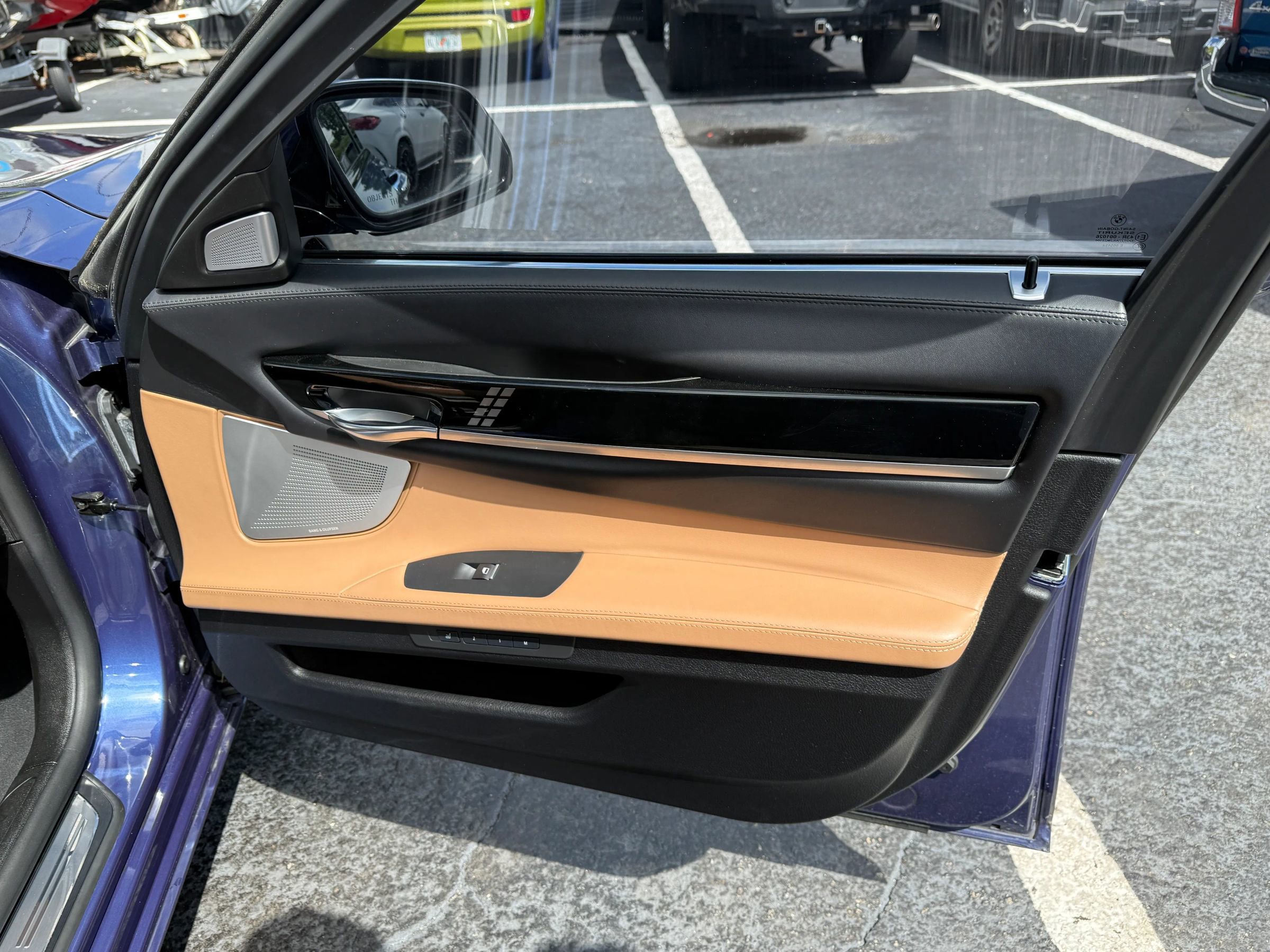 Used 2013 BMW ALPINA B7 xDrive image 23