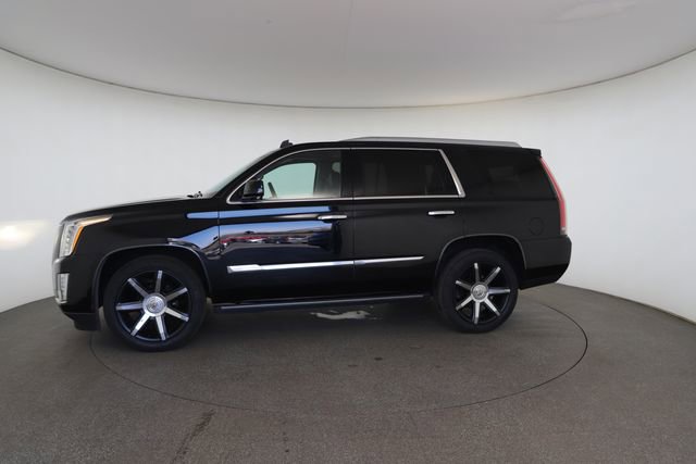 Used 2015 Cadillac Escalade Premium image 6