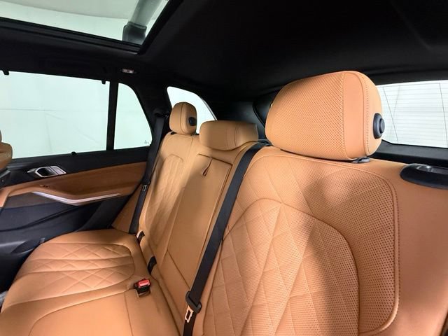 Used 2023 BMW X5 xDrive40i w/ Premium Package AWD/4WD image 28