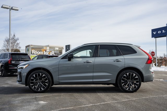 Used 2026 Volvo XC60 B5 Ultra w/ Protection Package Premier AWD/4WD image 4