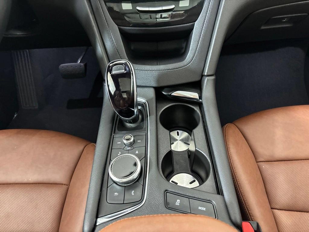 Used 2025 Cadillac XT5 Premium Luxury w/ Technology Package FWD image 23