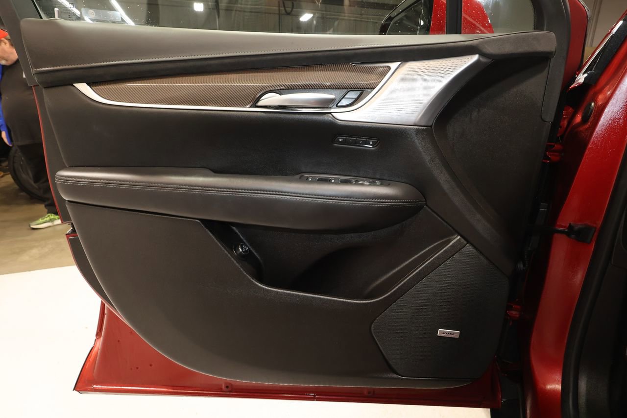 Certified 2024 Cadillac XT5 Premium Luxury w/ Platinum Package image 23