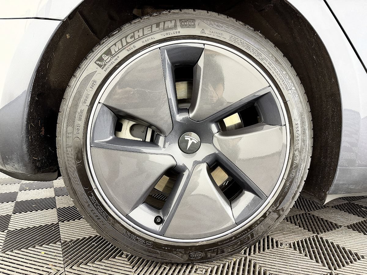 Used 2023 Tesla Model 3 Standard Range RWD image 22