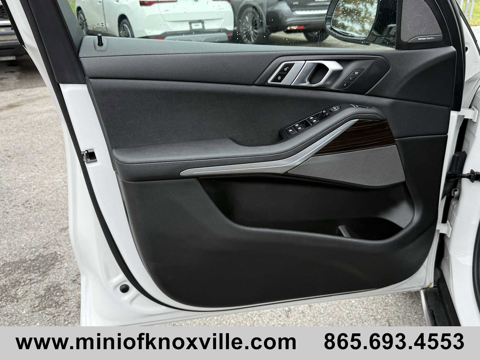 Used 2021 BMW X5 xDrive40i w/ Premium Package image 13