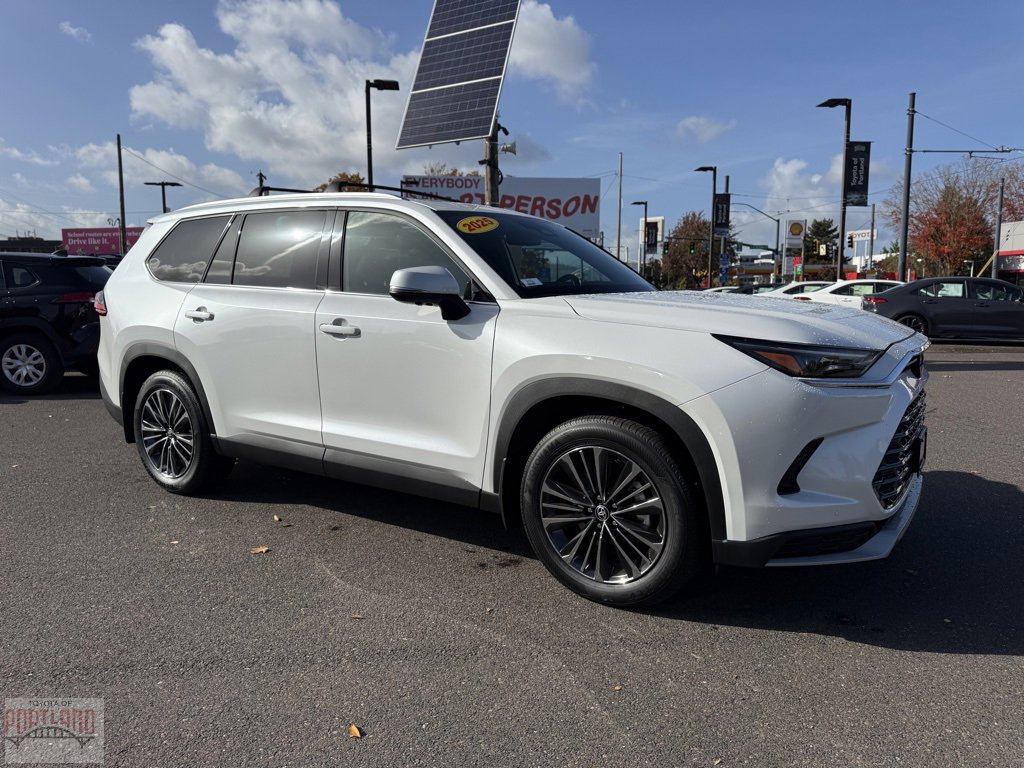New 2025 Toyota Grand Highlander AWD Hybrid