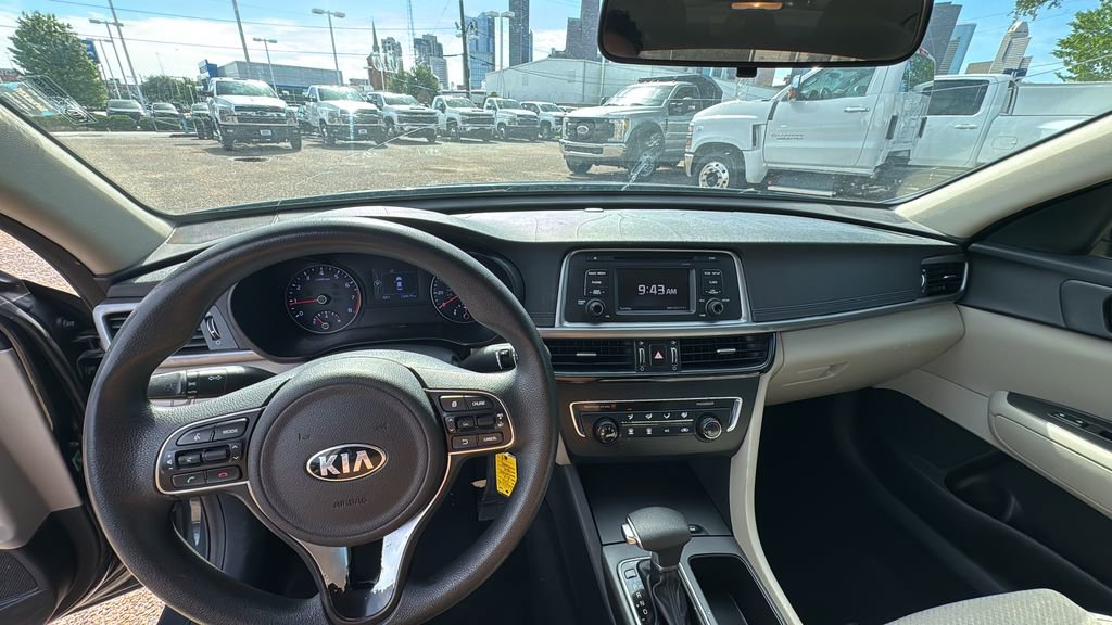 Used 2016 Kia Optima LX image 17