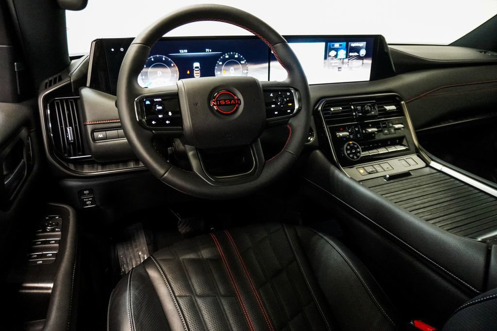 Used 2025 Nissan Armada PRO-4X w/ Pro-4X Premium Package image 15