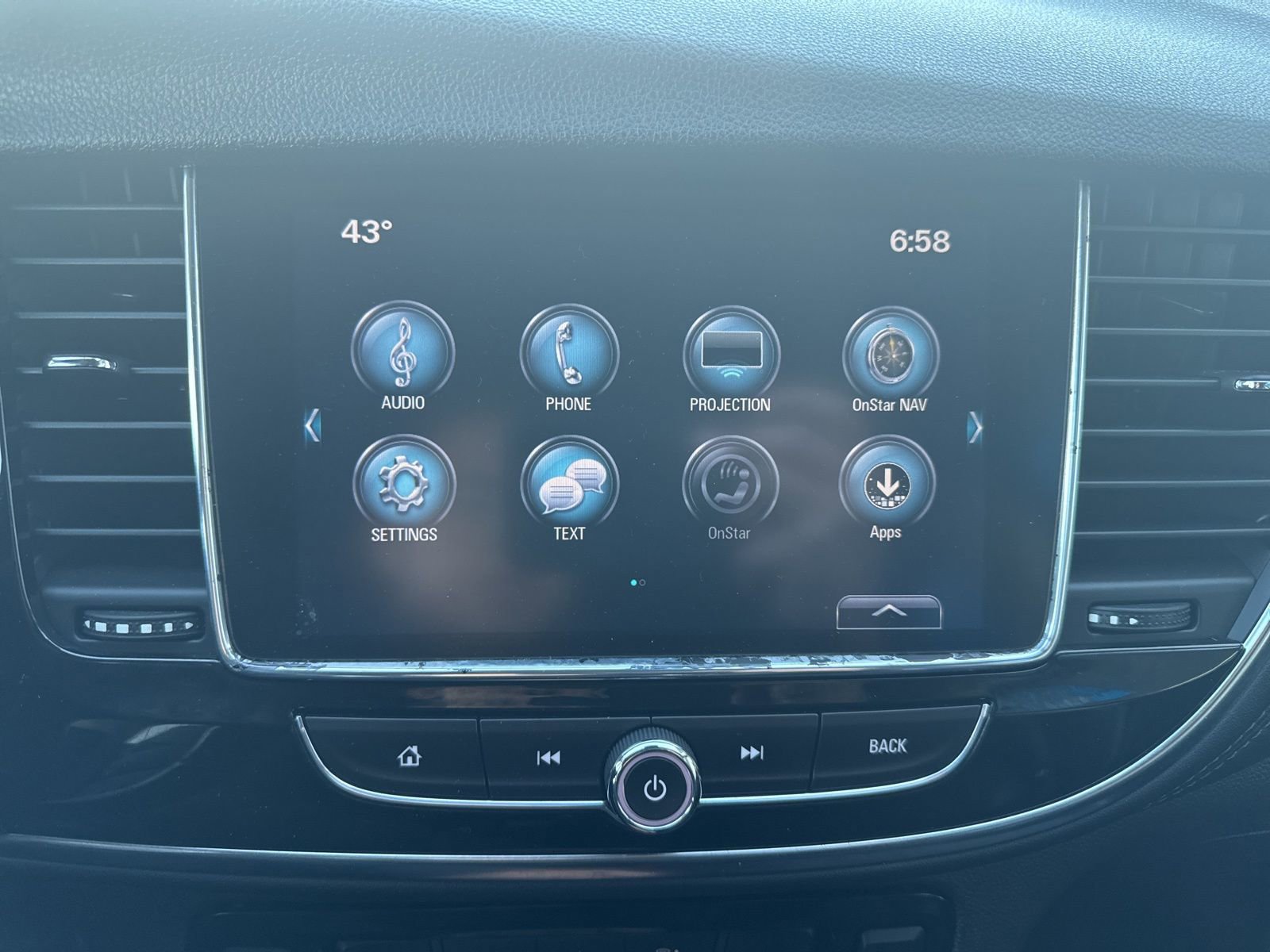 Used 2018 Buick Encore Preferred image 21
