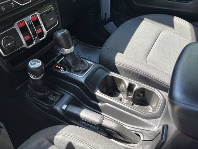 Used 2022 Jeep Wrangler Unlimited Sport AWD/4WD image 46