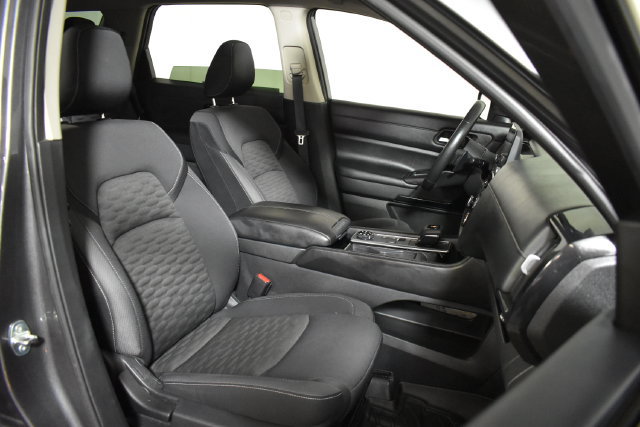 Used 2022 Nissan Pathfinder SV w/ SV Premium Package AWD/4WD image 35