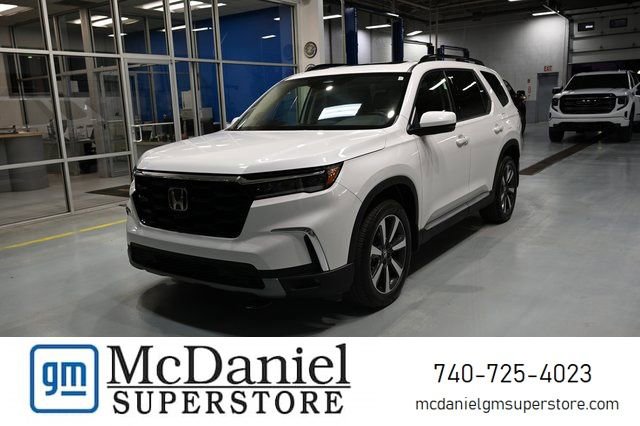 Used 2024 Honda Pilot Touring image 1