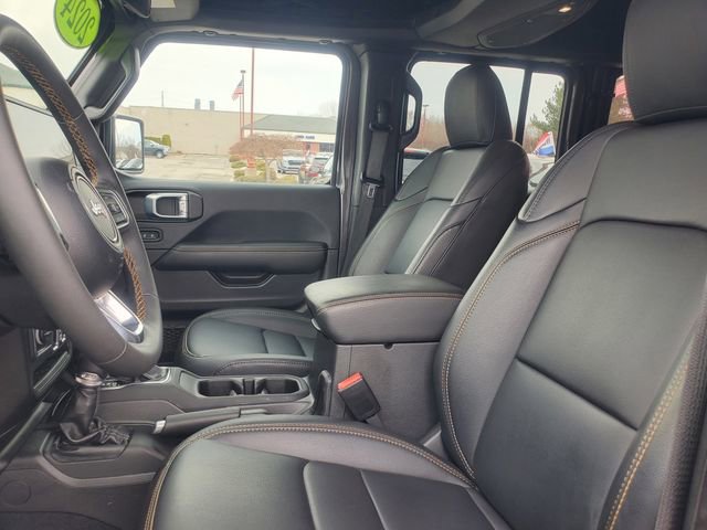 Used 2024 Jeep Wrangler Sahara image 10