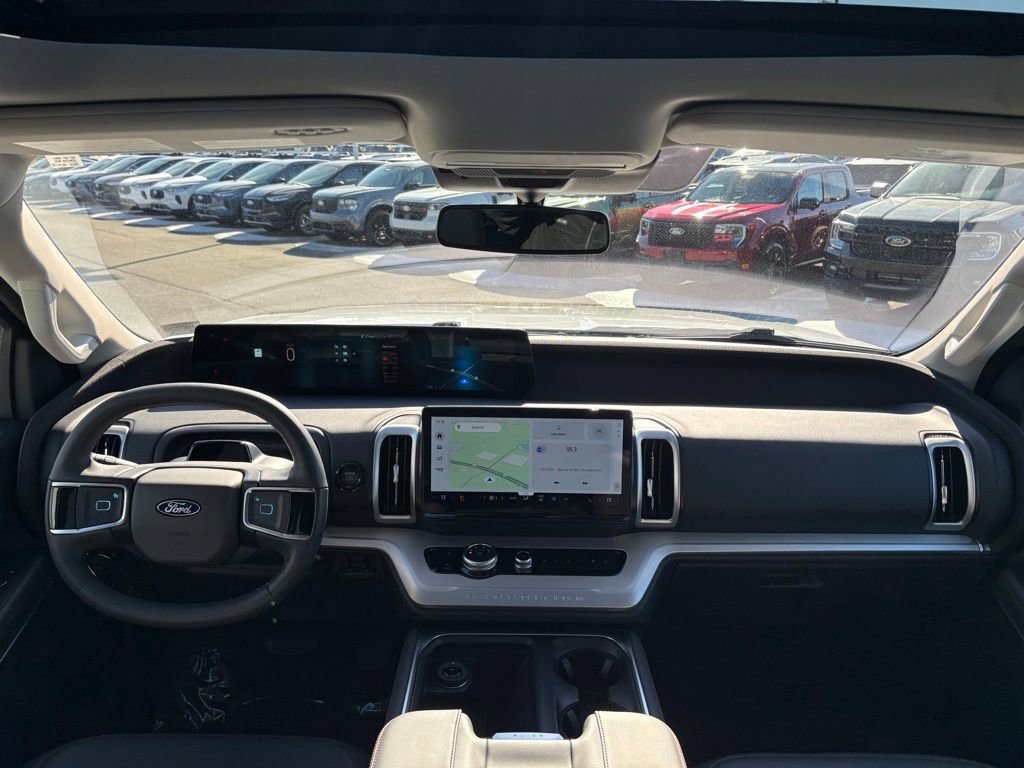 Certified 2025 Ford Expedition Active image 29