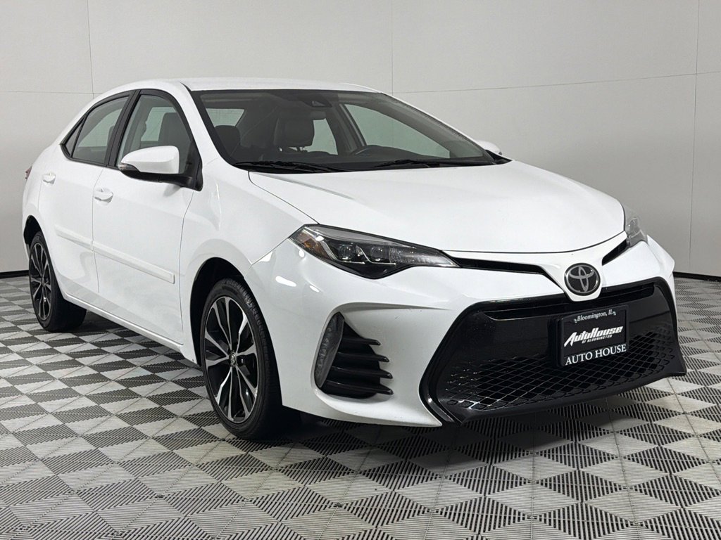 Used 2019 Toyota Corolla SE image 3