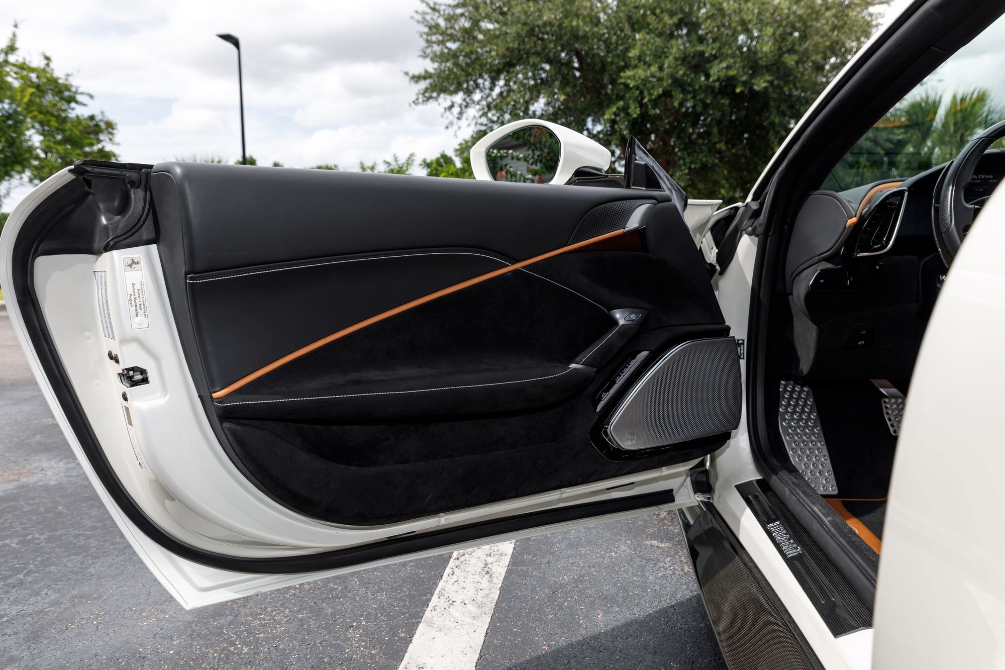 Used 2024 Ferrari Roma Spider RWD image 24