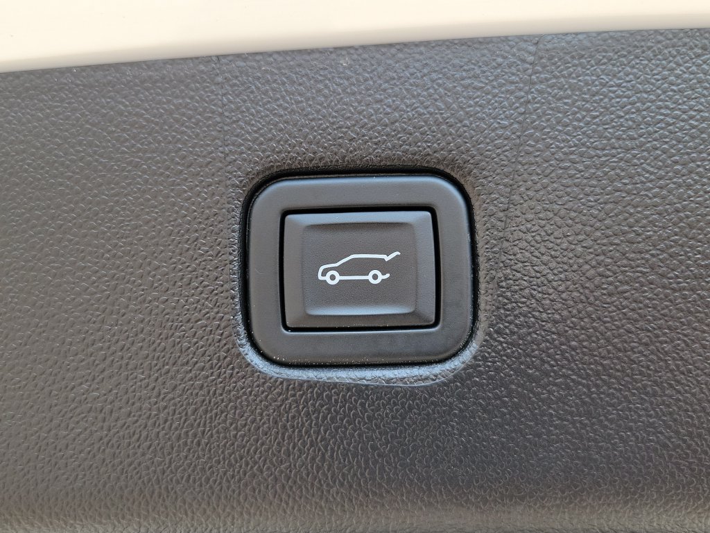 Used 2024 Chevrolet Blazer LT w/ Convenience Package FWD image 37