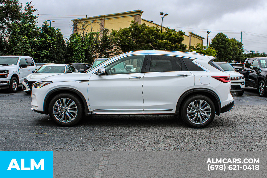 Used 2023 INFINITI QX50 Luxe w/ Accent Package FWD image 6