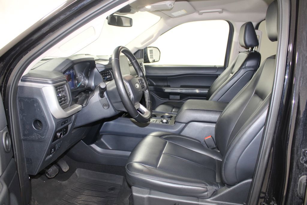 Used 2024 Ford Expedition Max XLT image 23