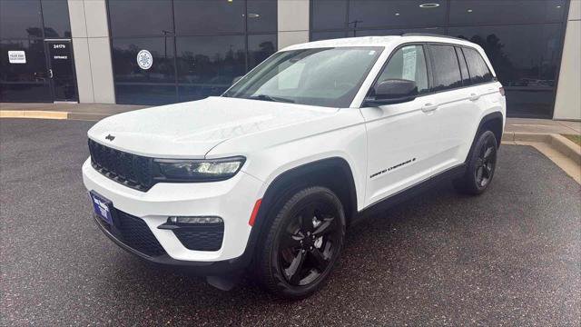 Used 2023 Jeep Grand Cherokee Limited w/ Black Appearance Package image 1