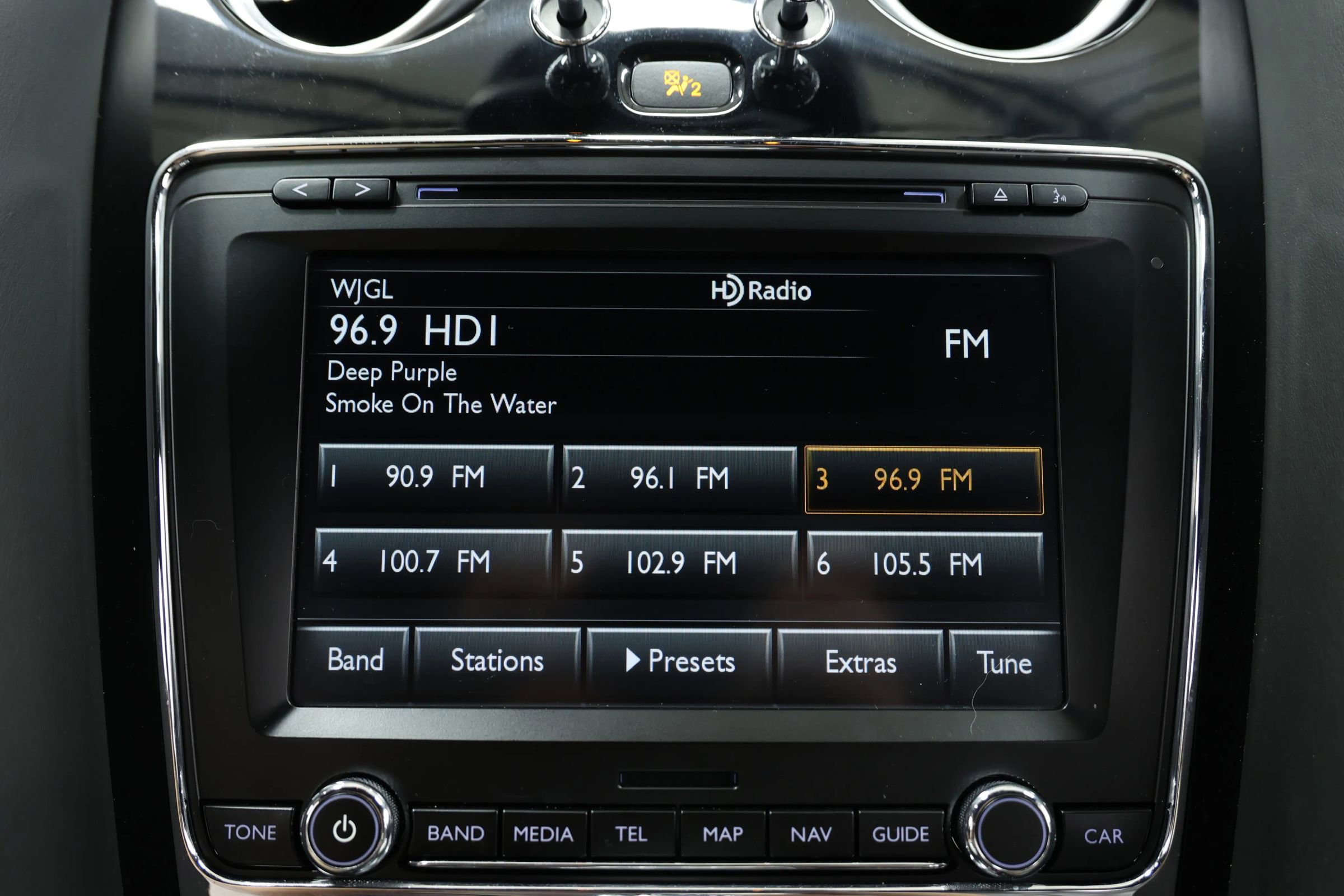 Used 2014 Bentley Flying Spur W12 image 32