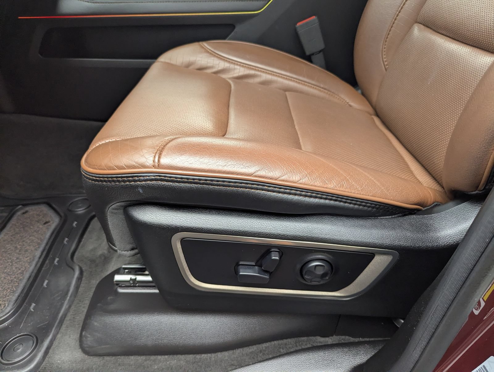 Used 2020 RAM 1500 Limited AWD/4WD image 25