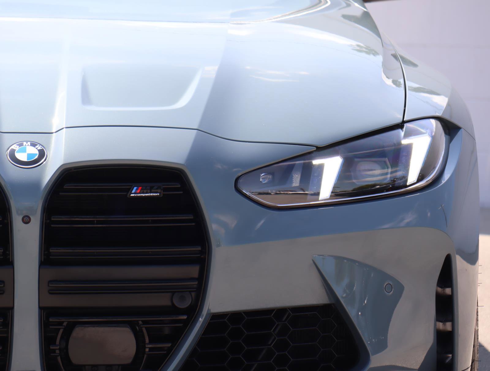 Used 2025 BMW M4 xDrive Competition image 4