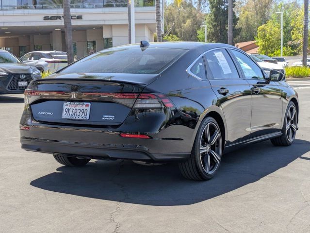 Used 2024 Honda Accord Sport image 5