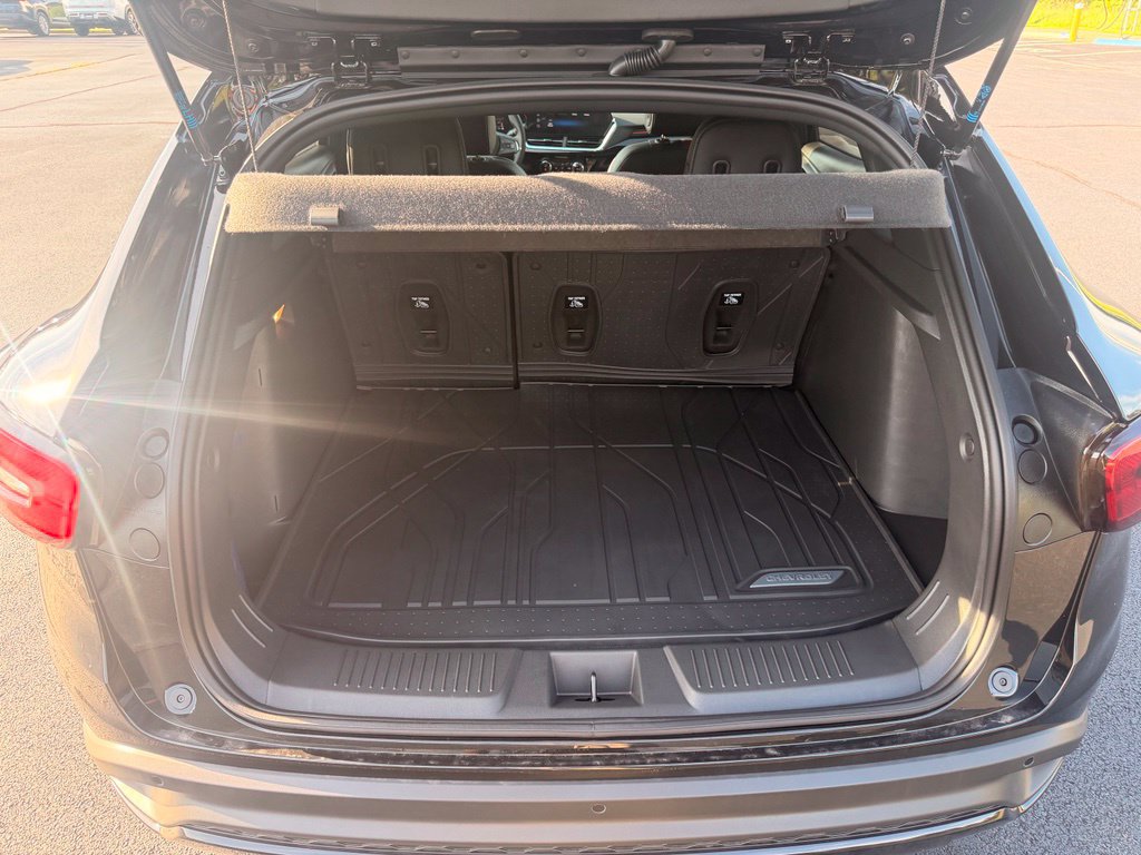 New 2026 Chevrolet Trax RS w/ Sunroof Package FWD image 30