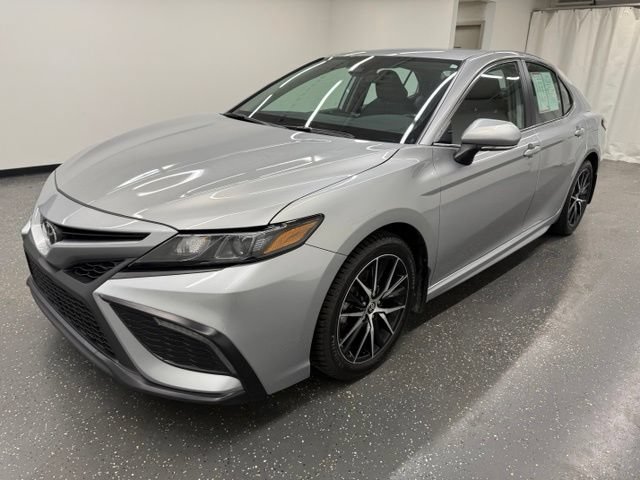Certified 2024 Toyota Camry SE FWD image 5