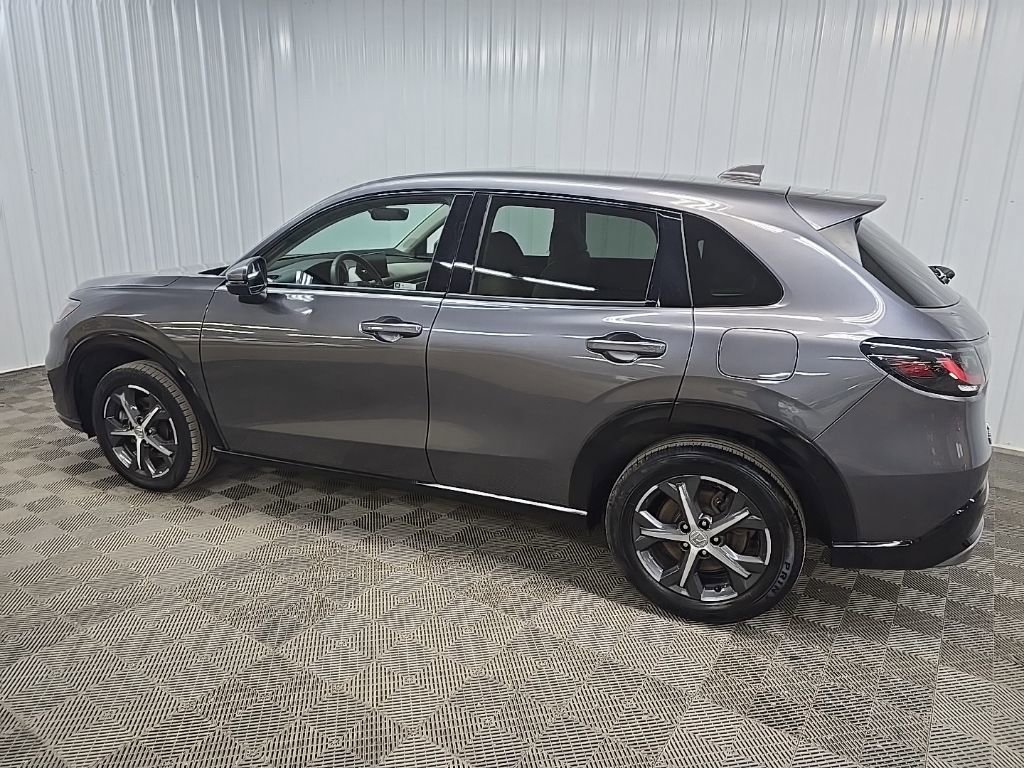 Used 2023 Honda HR-V EX-L image 4