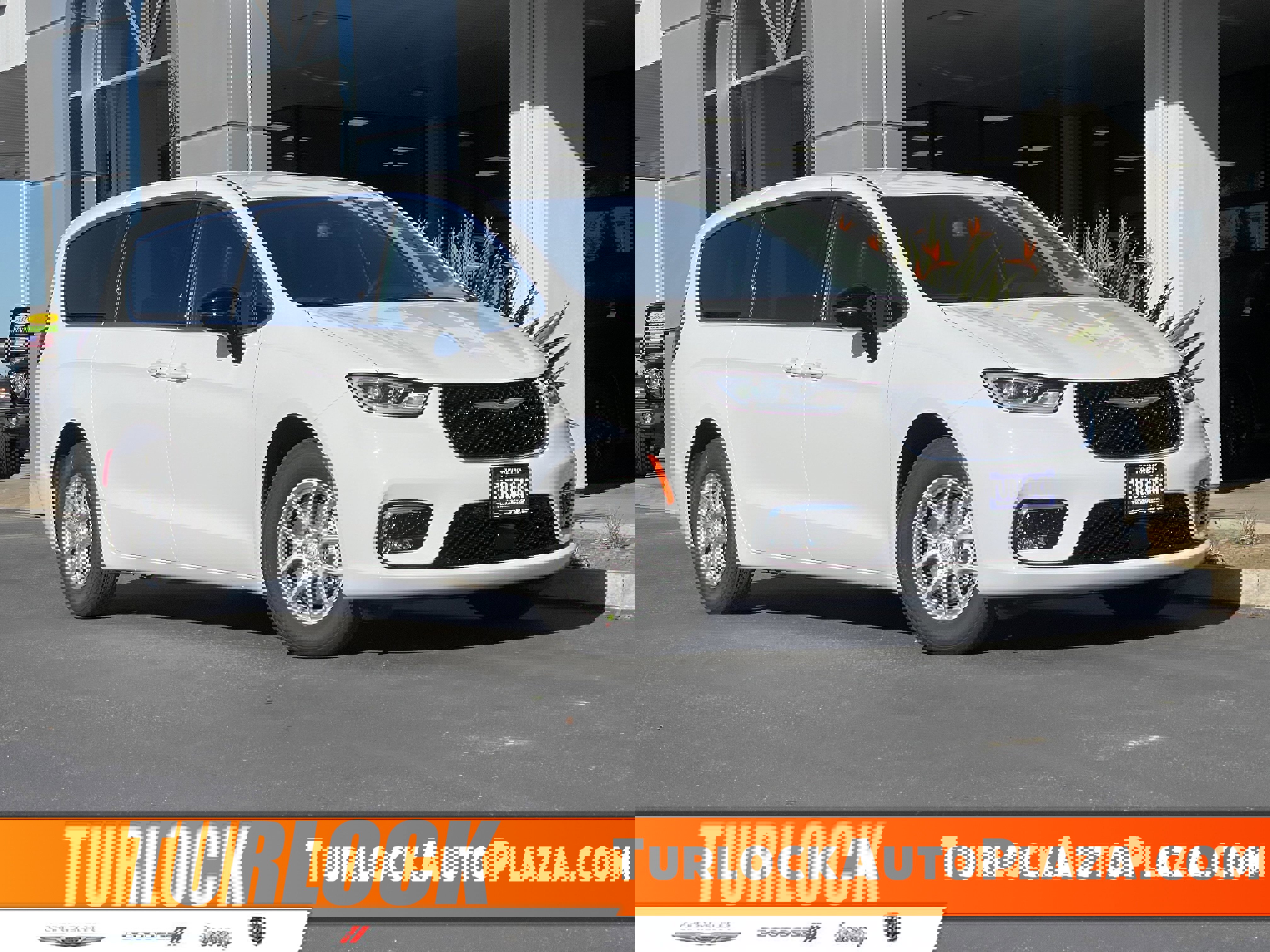 New 2026 Chrysler Pacifica Select image 2