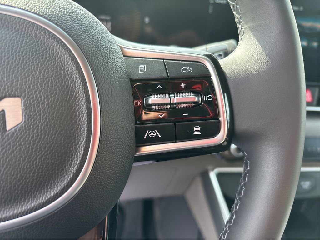 New 2026 Kia Carnival EX FWD image 30