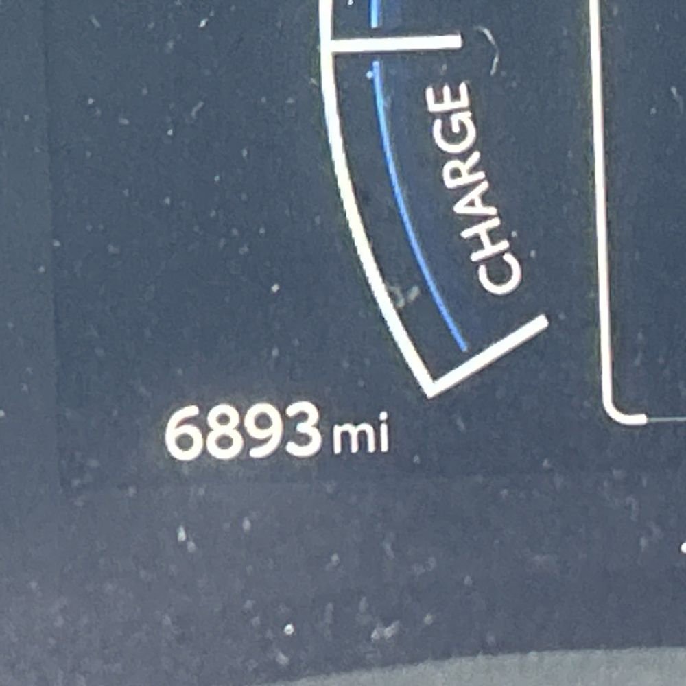 Used 2025 Toyota Camry LE image 31