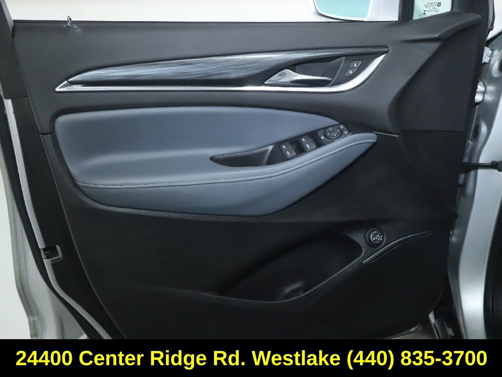 Used 2018 Buick Enclave Essence FWD image 16