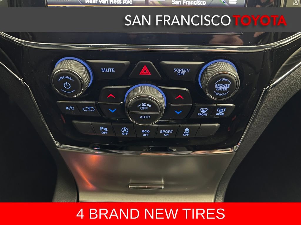 Used 2022 Jeep Grand Cherokee Limited w/ Trailer Tow Group IV image 27