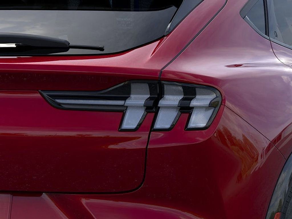 Used 2025 Ford Mustang Mach-E Premium w/ Sport Appearance Package image 21