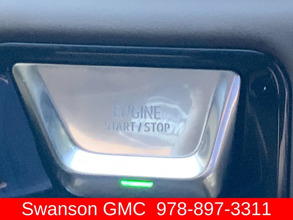 New 2026 GMC Yukon Denali Ultimate w/ LPO, Floor Liner Package AWD/4WD image 17