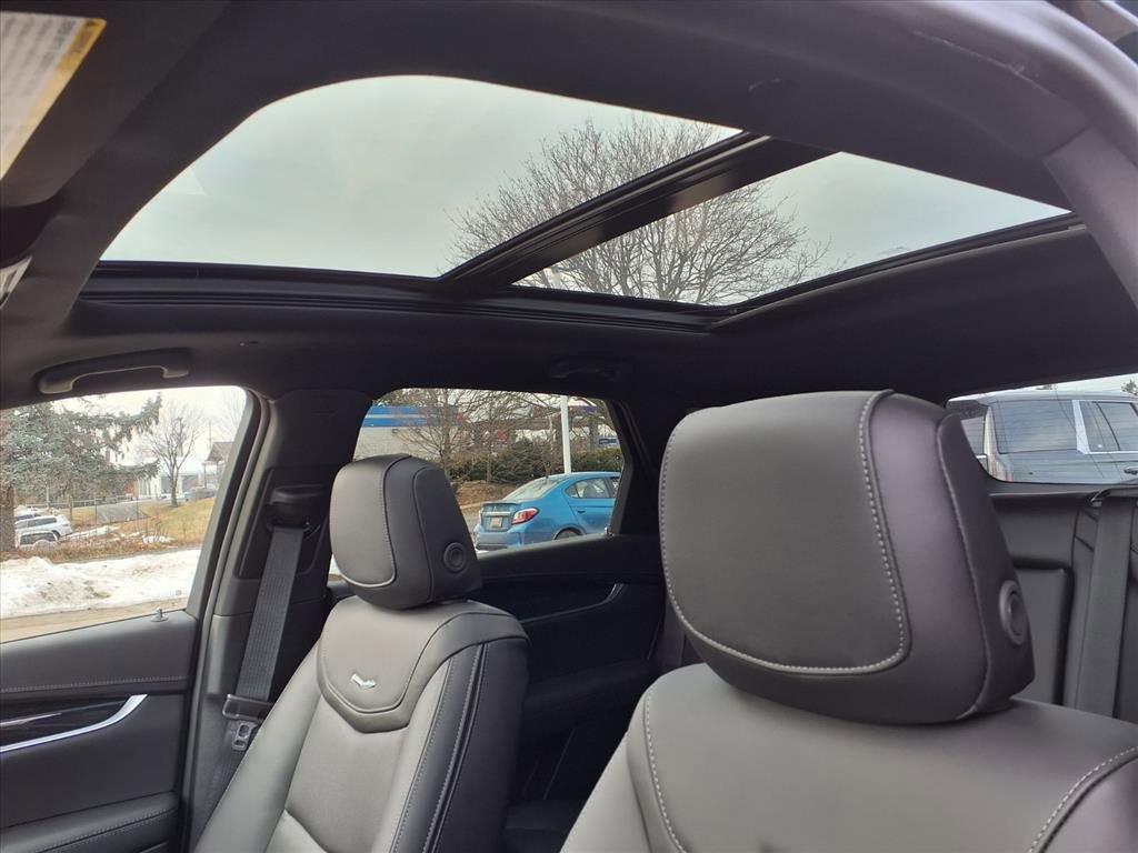 New 2026 Cadillac XT5 Premium Luxury image 16