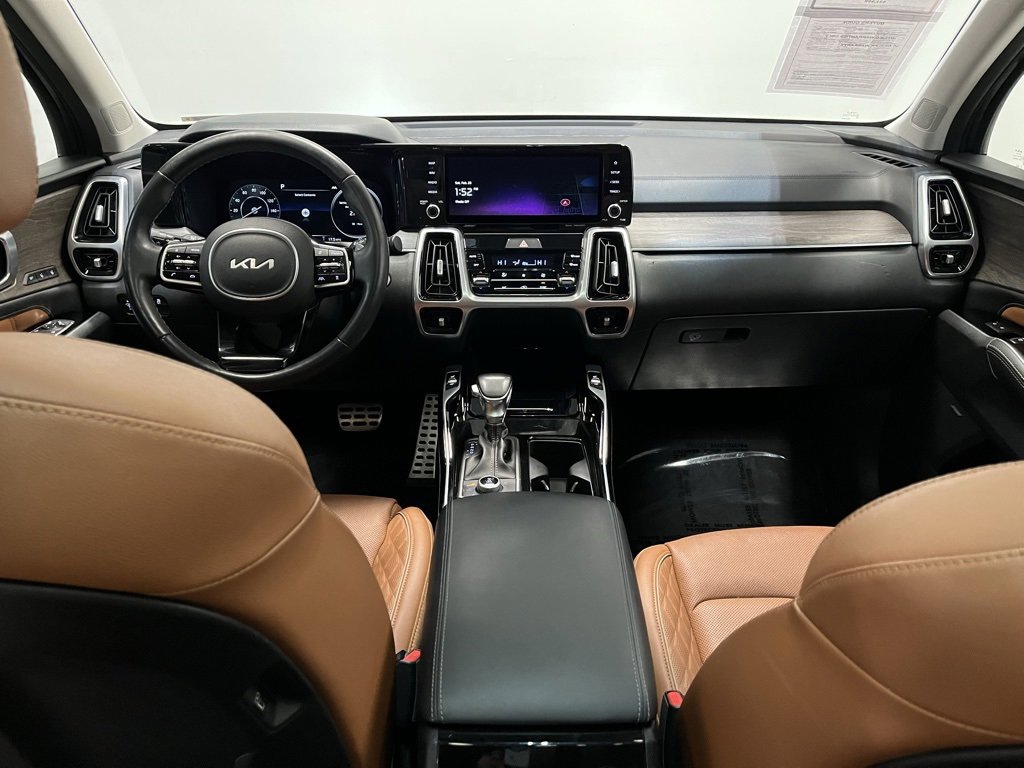 Used 2022 Kia Sorento SX Prestige w/ Rust Color Package image 17