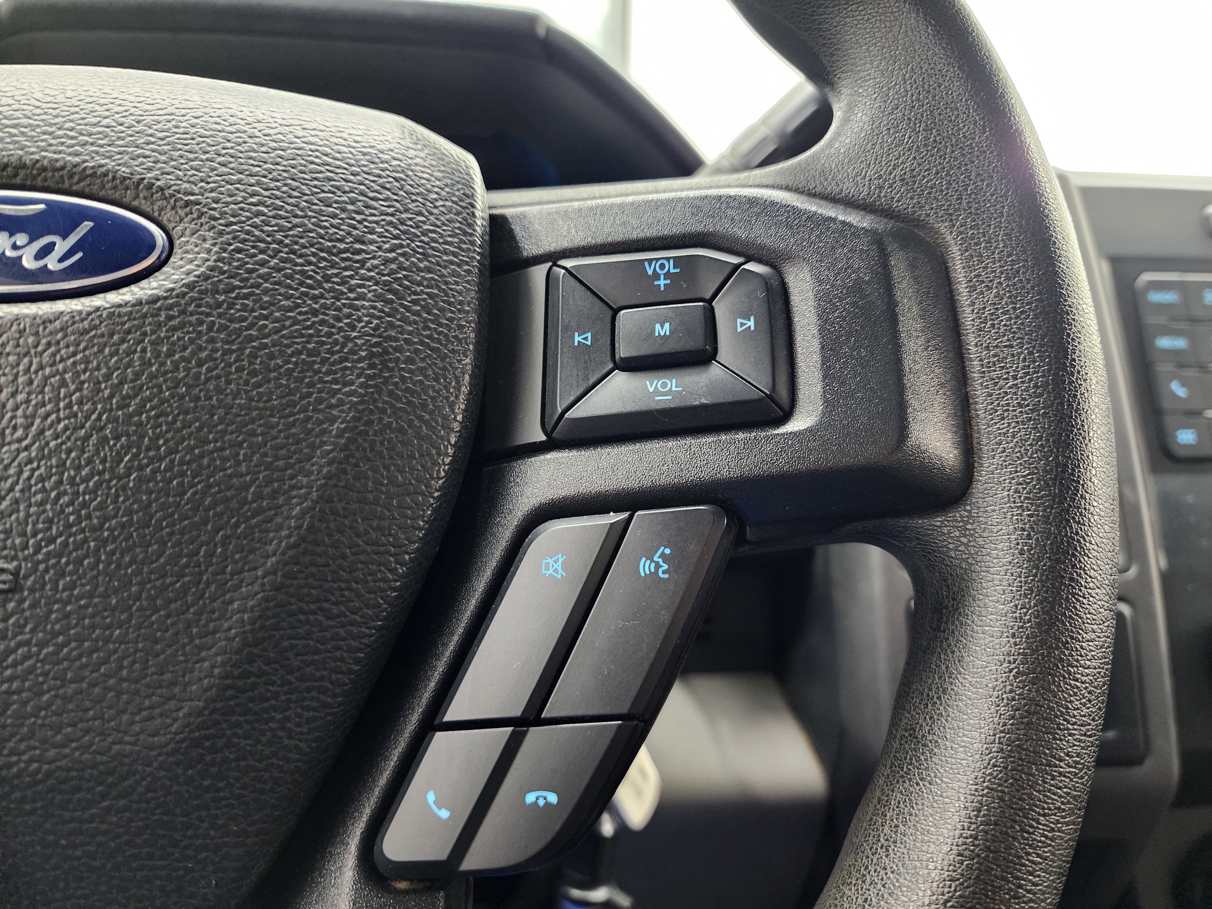 Used 2022 Ford F250 XL w/ STX Appearance Package image 14