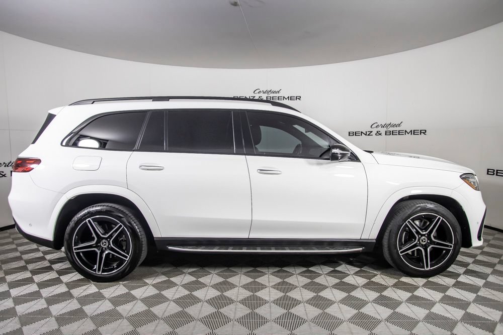 Used 2024 Mercedes-Benz GLS 450 4MATIC image 3