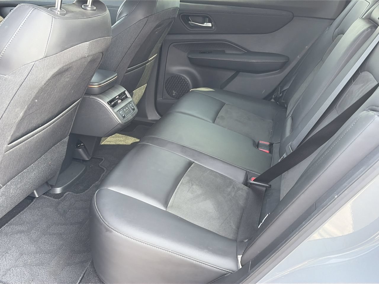Certified 2024 Nissan Ariya AWD image 29