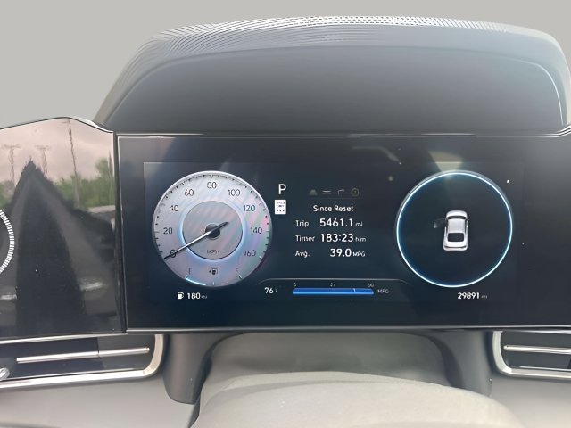 Used 2025 Hyundai Elantra SEL FWD image 6