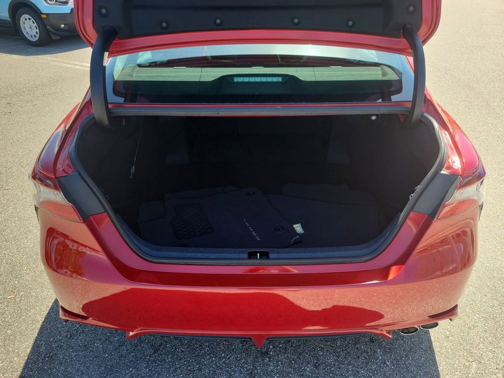 Used 2022 Toyota Camry SE w/ Audio Upgrade Package image 9