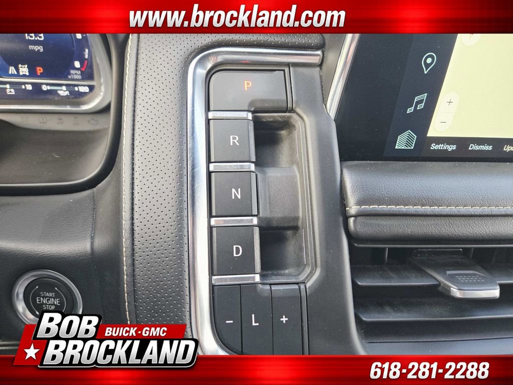 Used 2023 Chevrolet Suburban Premier image 34